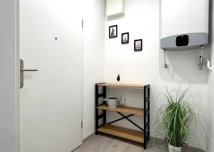 Modern, Smart And In The Heart Of The Apartment Vienna